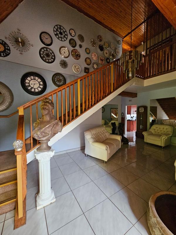 5 Bedroom Property for Sale in Wilkeville North West